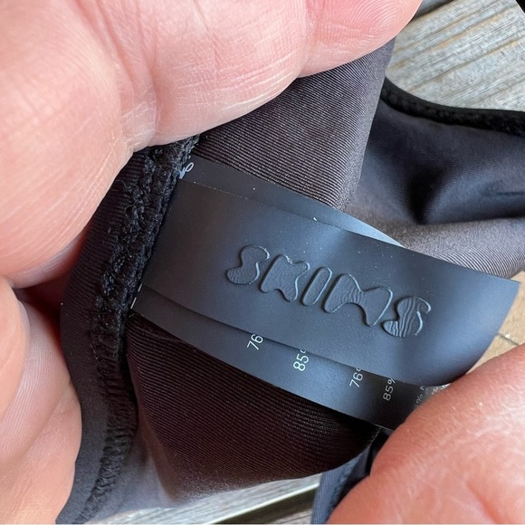 SKIMS Cheeky Tanga Bikini Bottom Onyx Black Sexy Swimwear SW-TAN-0783 Med NWT - Picture 9 of 11